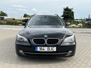 BMW 520d LCI (2 foto / 15)