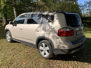 Chevrolet Orlando (6 foto / 15)