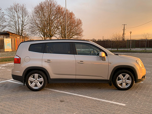 Chevrolet Orlando (4 фото из 15)