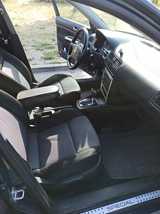 Volkswagen Bora (8 foto / 10)