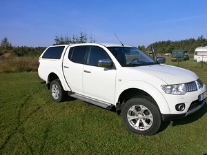 Mitsubishi L200 (5 foto / 9)