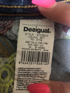 Desigual teksad, uuevààrsed (3 foto / 3)