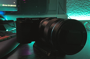 Sony A6000 + 18-55mm F3.5 - 5.6 OSS Kit lens (1 foto / 10)