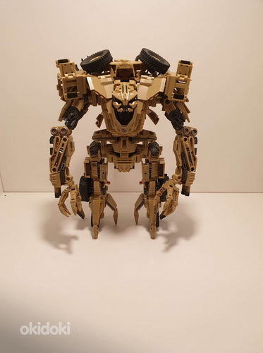 Dream Factory GOD-09 Steel Claw Bonecrusher