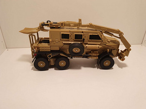 Dream Factory GOD-09 Steel Claw Bonecrusher (3 foto / 4)