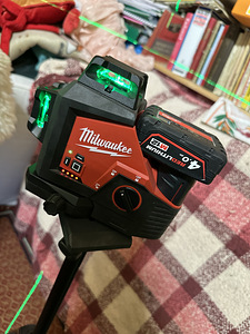 M12™ ROHELINE 360° 3-TASANDILINE LASERI KOMPLEKT (2 foto / 4)