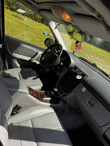 Müüa/vahetada: Mercedes Benz ML320 163kW (5 foto / 8)