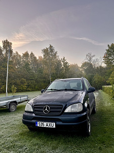 Müüa/vahetada: Mercedes Benz ML320 163kW (1 foto / 8)