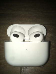 AirPods 3 (koos karbi ja kviitungiga) (7 foto / 8)