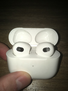 AirPods 3 (koos karbi ja kviitungiga) (8 foto / 8)