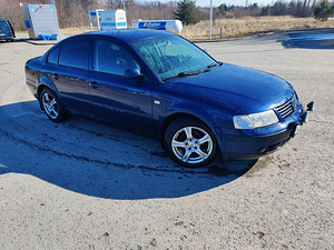Volkswagen Passat 1,6 74kW (3 foto / 9)