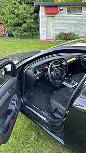 AUDI A4 AVANT 2.0 TDI - MANUAL (7 foto / 13)