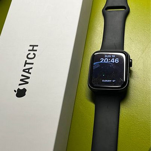 Apple Watch SE Space Gray 44mm (3 foto / 7)