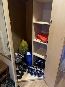 Nurgakapp + peegel (2 foto / 3)
