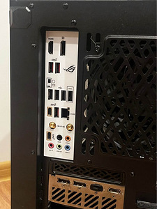 High-End PC Ryzen 5 7600X | RX 7900XT | 32GB 6000mHz | 2TB (6 foto / 7)