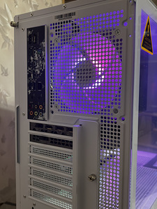 Gamerarvuti Ryzen 7 5800X3D / RTX 3080 10GB / 32GB / 2TB m.2 (6 foto / 8)