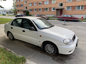 Daewoo Lanos 2000 (6 фото из 14)