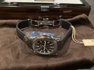 Patek Philippe Aquanaut (7 foto / 8)