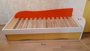 Voodi + voodikastid (3 foto / 3)