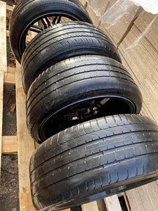 BMW erilaiused veljed (4 foto / 5)