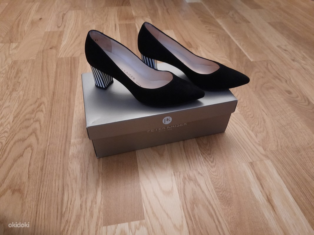 Новые женские туфли для офиса/торжества на каблуке 36 размер (фото #2)