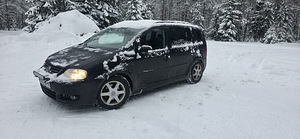Volkswagen touran (4 foto / 14)