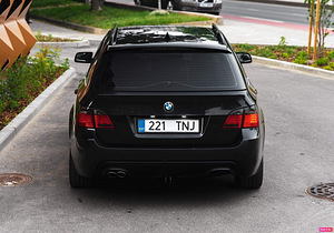 BMW E61 M-pak (4 foto / 6)