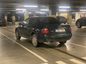 Ауди а4 (5 фото из 6)
