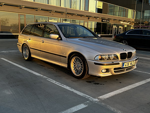 BMW 530D M Package Manual (4 фото из 11)