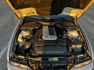 BMW 530D M Package Manual (11 фото из 11)