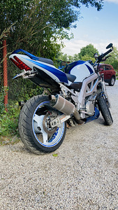 Suzuki sv1000s (2 foto / 9)
