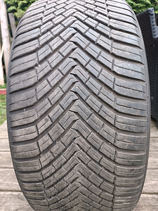 255/45/R19 Lamell (1 foto / 3)