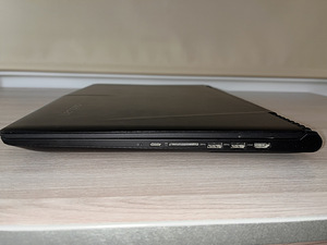Lenovo Y520-15IKBN GTX-1050 I5-7300 (5 foto / 10)