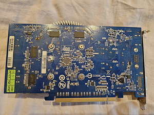 Gigabyte AMD Radeon HD6670 2GB (4 foto / 4)