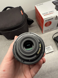 Canon EOS 700D + 18-55 Kit объект (3 фото из 10)