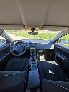 Volvo v50 рестайлинг (8 фото из 11)