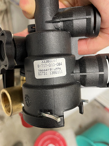 BOSCH/Junkers 3 WAY VALVE 8717010084 Wassergruppe (2 foto / 4)