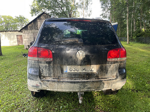 M/V Volkswagen Touareg (5 foto / 15)