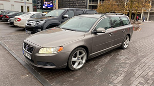Volvo v70 2010 (1 foto / 1)