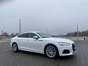 Audi A5 2.0 140kW (1 foto / 8)