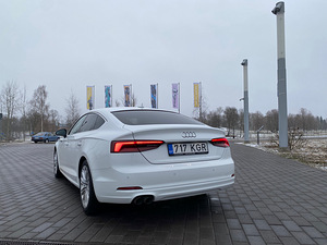 Audi A5 2.0 140kW (4 foto / 8)
