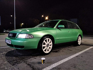 Audi A4 2.8 quattro (11 фото из 11)