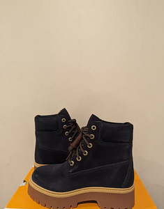 Uued Timberland naite boots 37/5/38 (2 foto / 6)