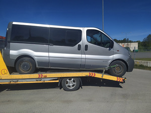 Renault Trafic 1.9cdi 2006a. Manual. Varuosad.