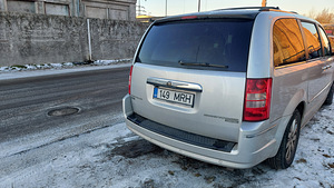Chrysler vojager 2.8crd 2010a.Varuosad (2 foto / 8)