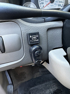 Chrysler Voyager Stow n' Go 3.8 V6 LPG (14 фото из 15)