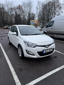 Hyundai i20 (1 foto / 4)