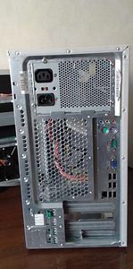 Lauaarvuti Fujitsu Siemens Esprimo ja monitor 17" (8 foto / 10)