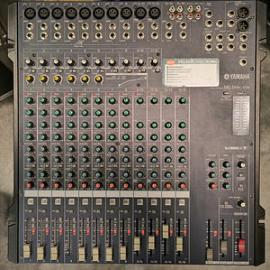 Продается аналоговый звуковой контроллер Yamaha MG166CX-USB, используемый в студии.
