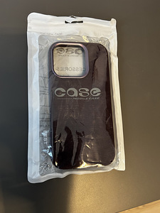 чехол для iPhone 16 pro (3 фото из 3)